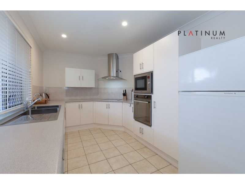 9 Summerwine Street, Burleigh Waters QLD 4220