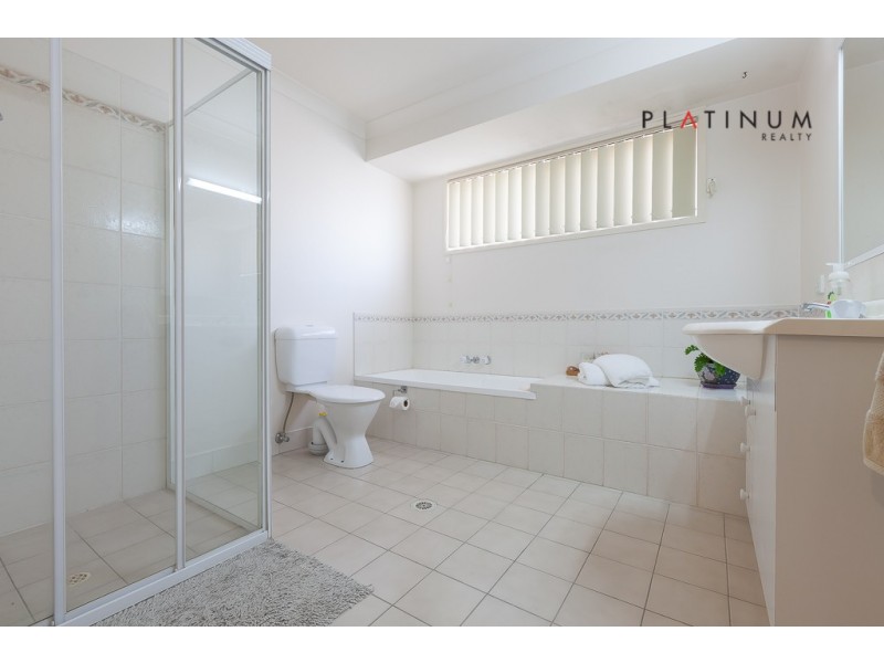 9 Summerwine Street, Burleigh Waters QLD 4220