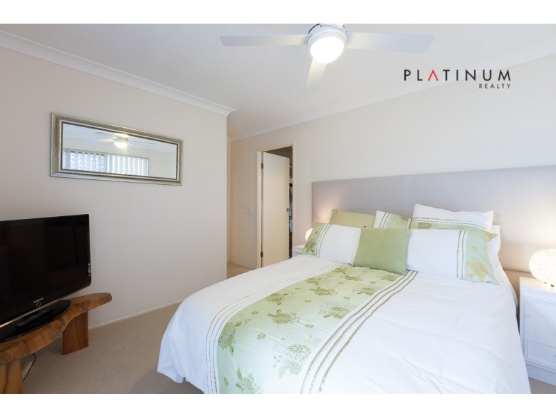 9 Summerwine Street, Burleigh Waters QLD 4220