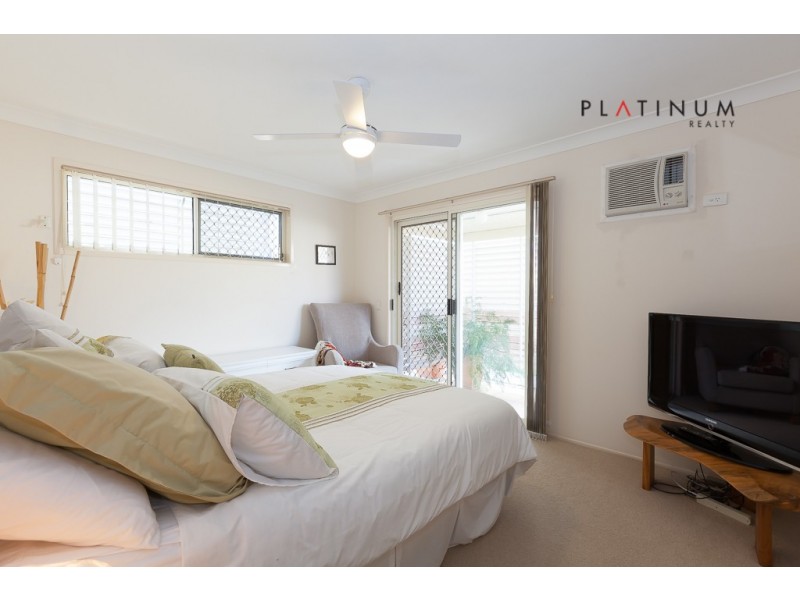 9 Summerwine Street, Burleigh Waters QLD 4220