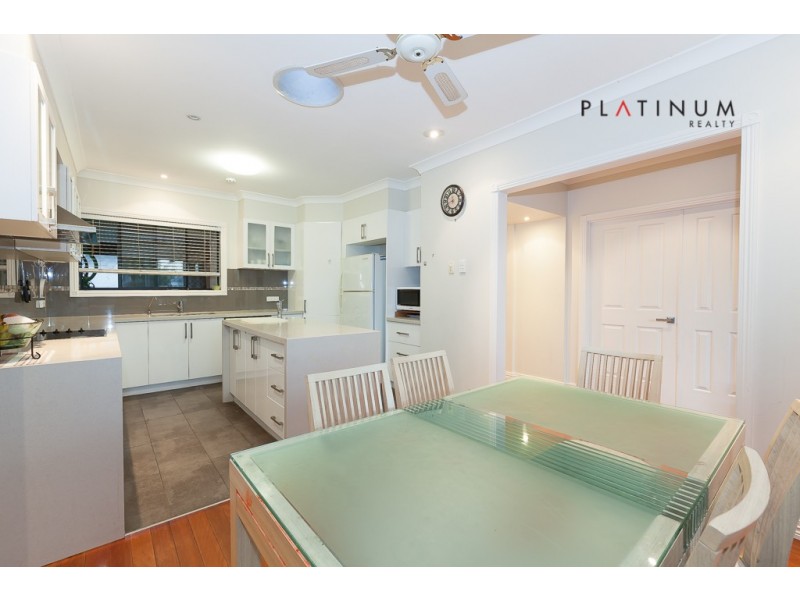 85 Monaco Street, Broadbeach Waters QLD 4218