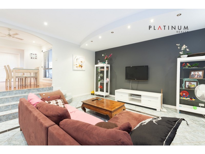 85 Monaco Street, Broadbeach Waters QLD 4218