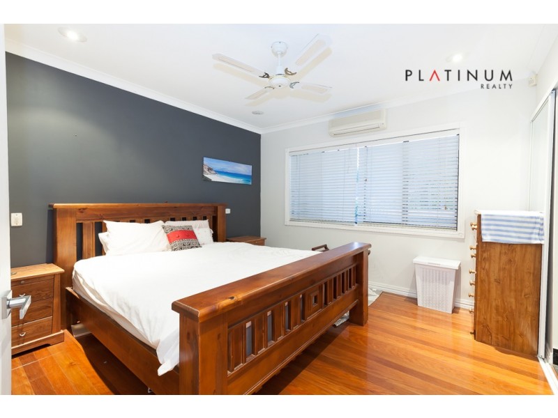 85 Monaco Street, Broadbeach Waters QLD 4218