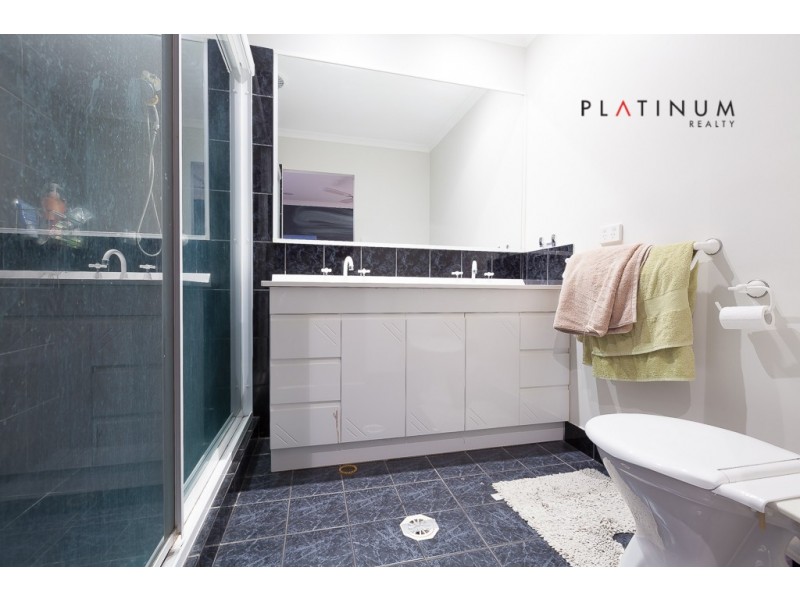 85 Monaco Street, Broadbeach Waters QLD 4218
