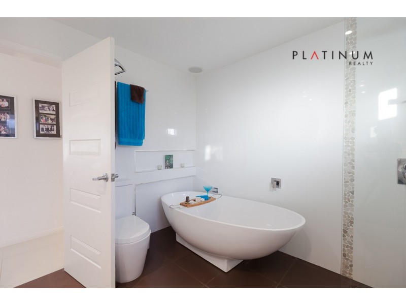 46 Claymore Crescent, Sorrento QLD 4217