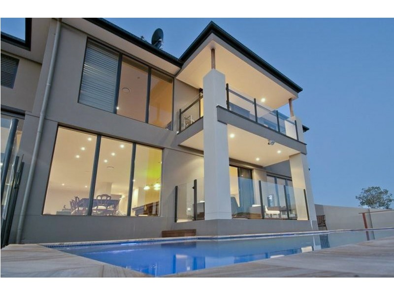 @37 South Quay Drive, Biggera Waters QLD 4216