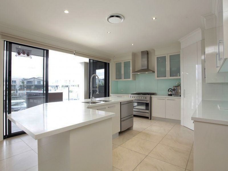 @37 South Quay Drive, Biggera Waters QLD 4216