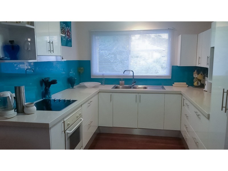 2 Floyd Street, Woodridge QLD 4114