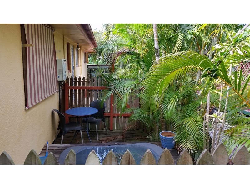 2 Floyd Street, Woodridge QLD 4114