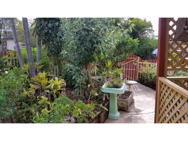 2 Floyd Street, Woodridge QLD 4114