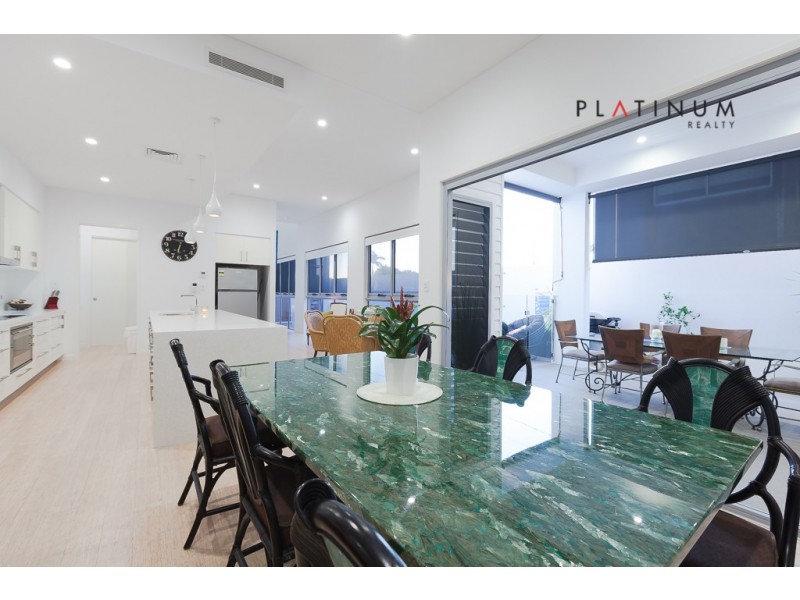 Palm Beach QLD 4221