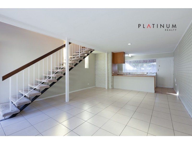 @6 Stanhill Drive, Chevron Island QLD 4217