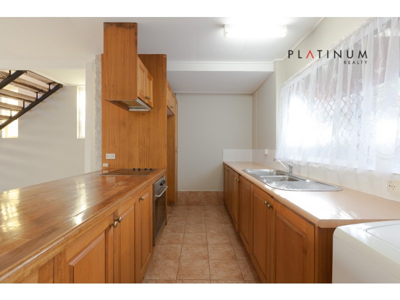 @6 Stanhill Drive, Chevron Island QLD 4217