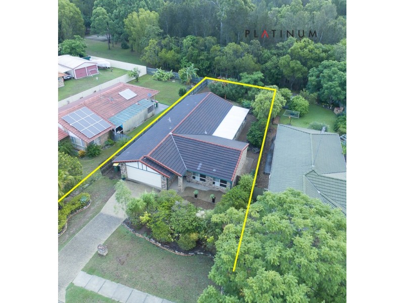 8 Cootharaba Drive, Helensvale QLD 4212