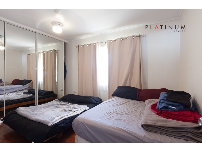 @5 Stanhill Drive, Chevron Island QLD 4217