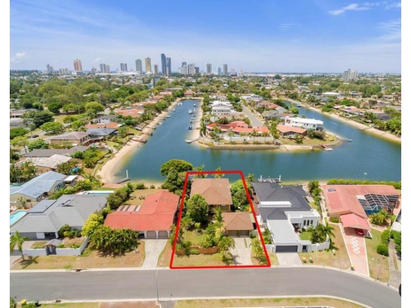 Broadbeach Waters QLD 4218