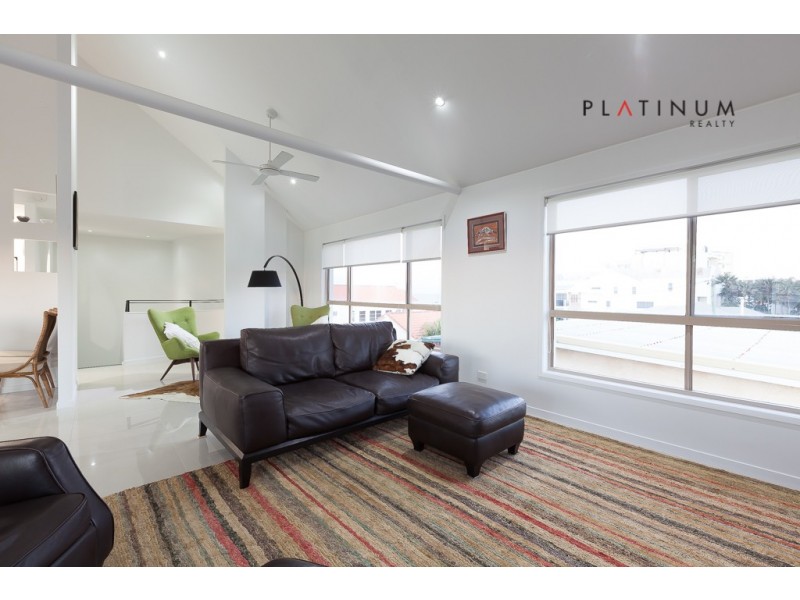 1/87 Albatross Avenue, Mermaid Beach QLD 4218