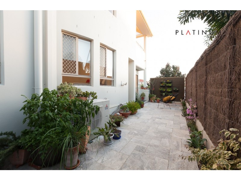 1/87 Albatross Avenue, Mermaid Beach QLD 4218