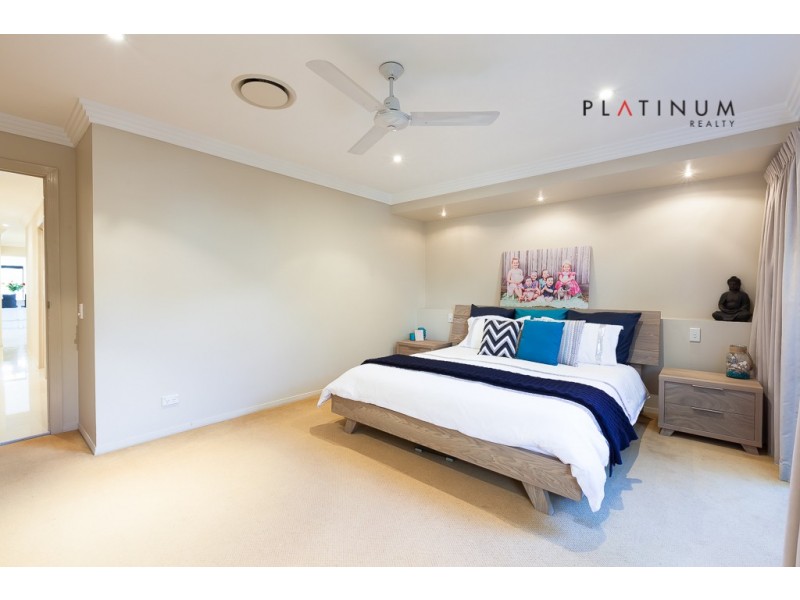 Broadbeach Waters QLD 4218