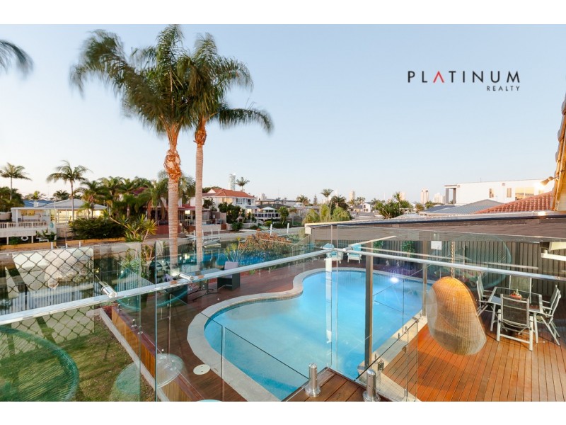 7 Alvarado Court, Broadbeach Waters QLD 4218