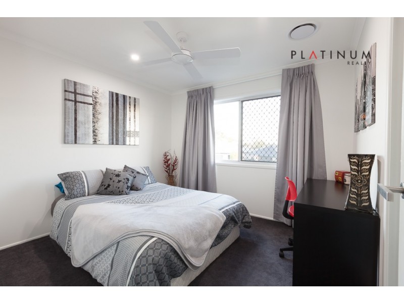 7 Alvarado Court, Broadbeach Waters QLD 4218