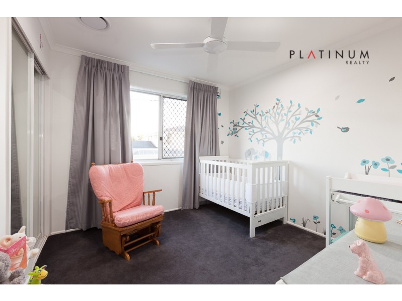 7 Alvarado Court, Broadbeach Waters QLD 4218