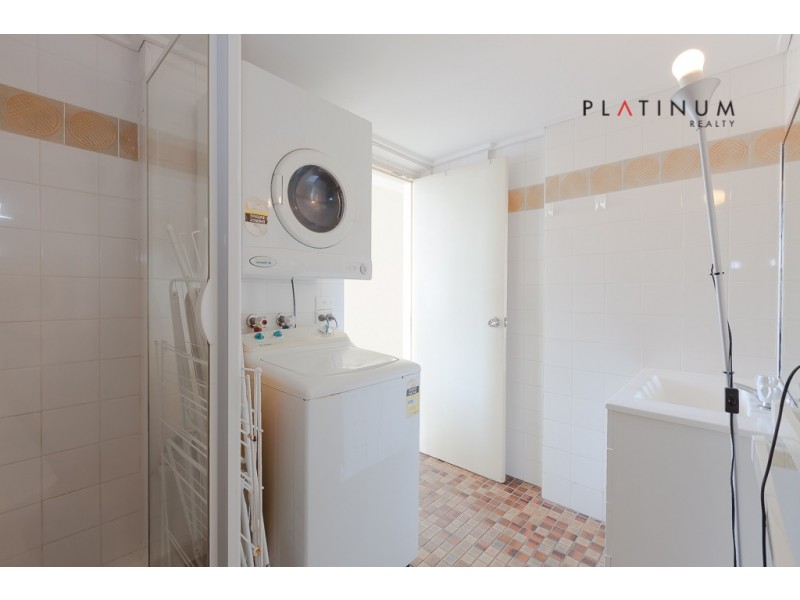 @18 Orchid Avenue, Surfers Paradise QLD 4217