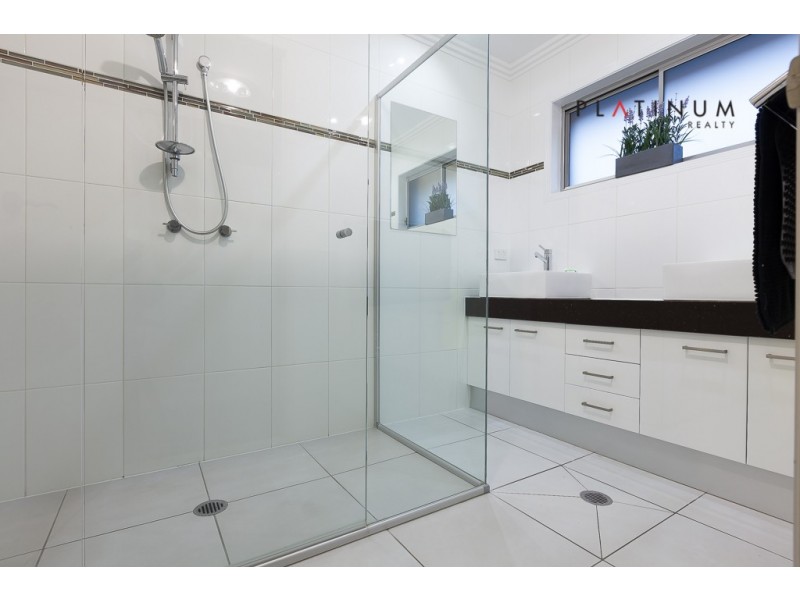 Broadbeach Waters QLD 4218