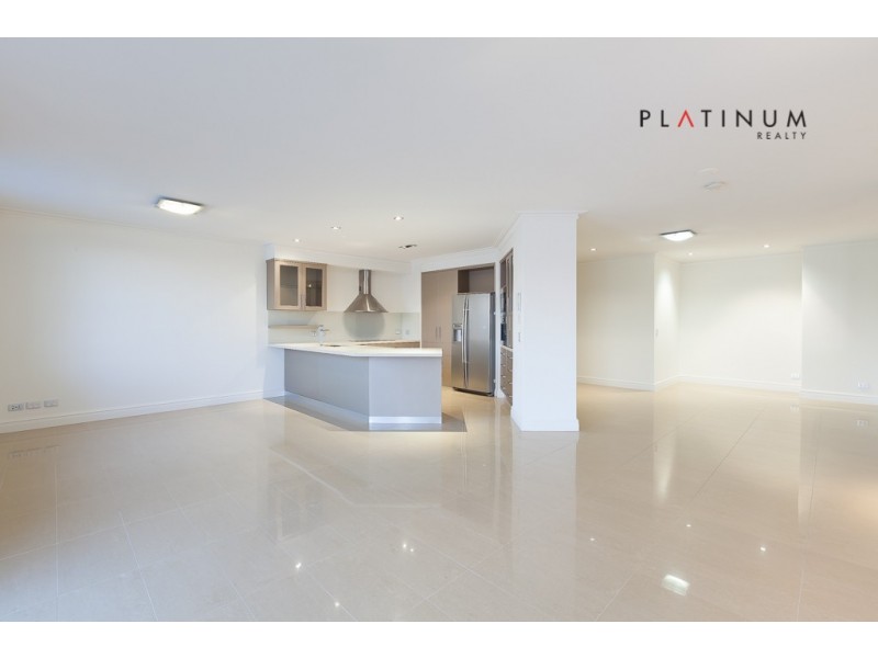 Carrara QLD 4211