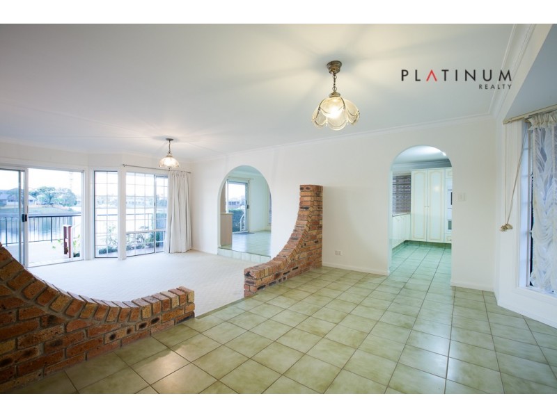 Broadbeach Waters QLD 4218