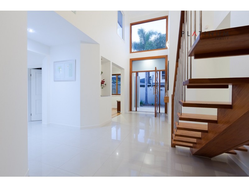 Broadbeach Waters QLD 4218