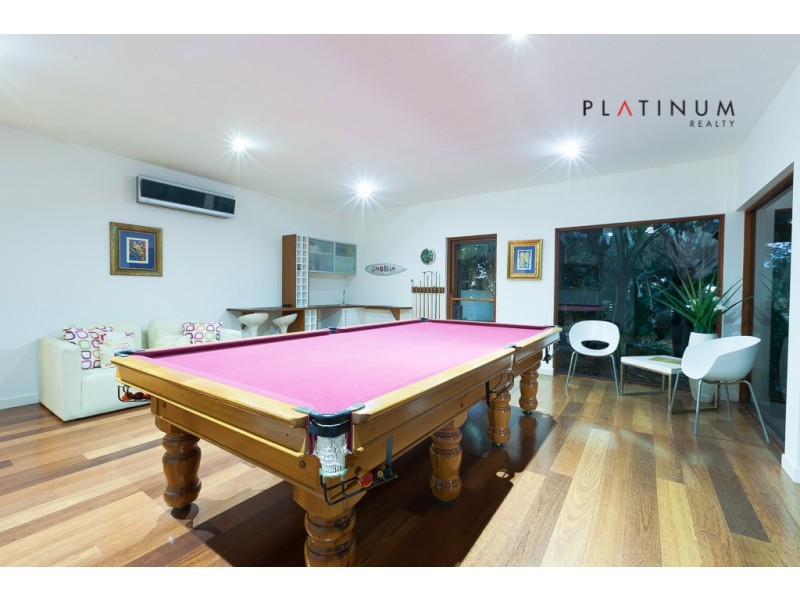 Broadbeach Waters QLD 4218