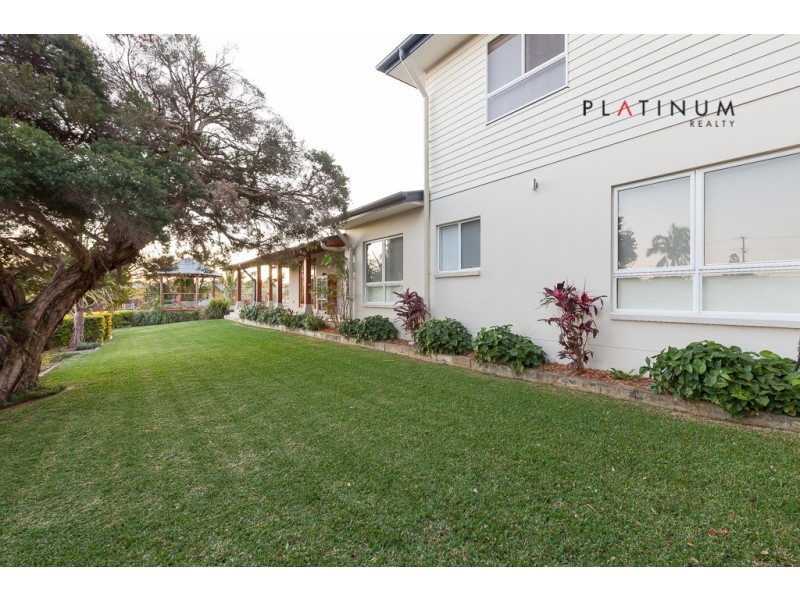Broadbeach Waters QLD 4218