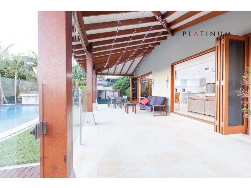 Broadbeach Waters QLD 4218