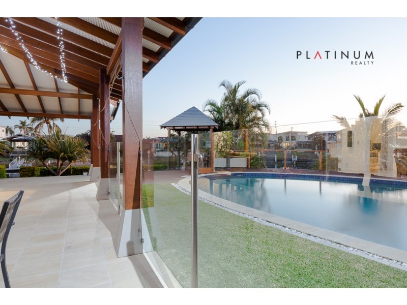 Broadbeach Waters QLD 4218