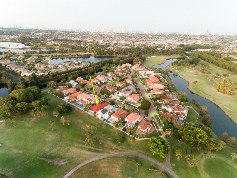 33 Meadowview Drive, Carrara QLD 4211