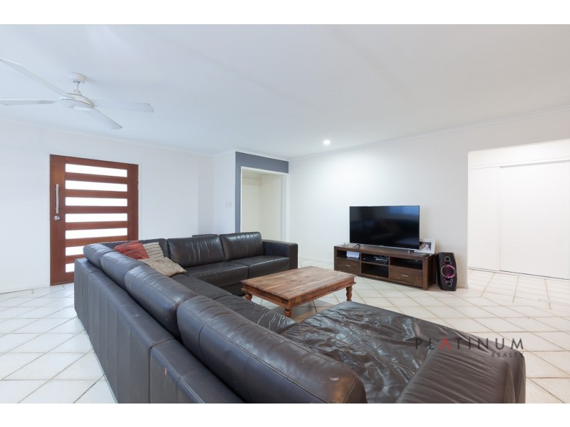 11 Allawah Street, Bundall QLD 4217