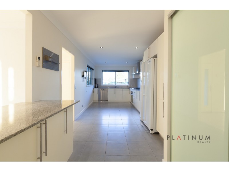 Broadbeach Waters QLD 4218