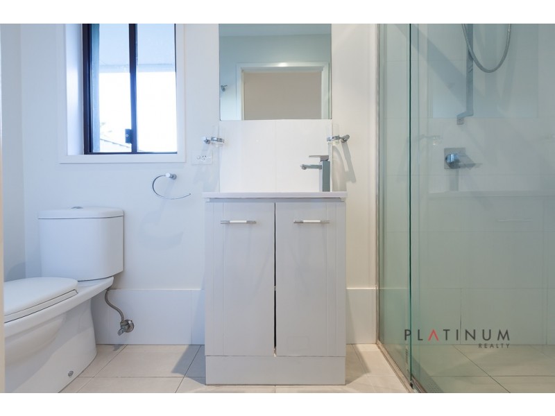 Broadbeach Waters QLD 4218