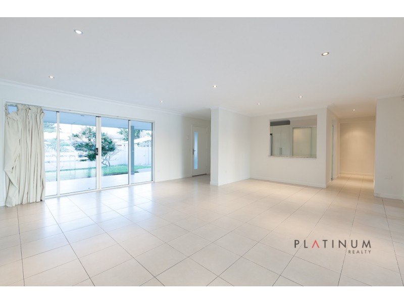 Broadbeach Waters QLD 4218