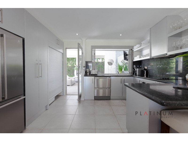 Broadbeach Waters QLD 4218