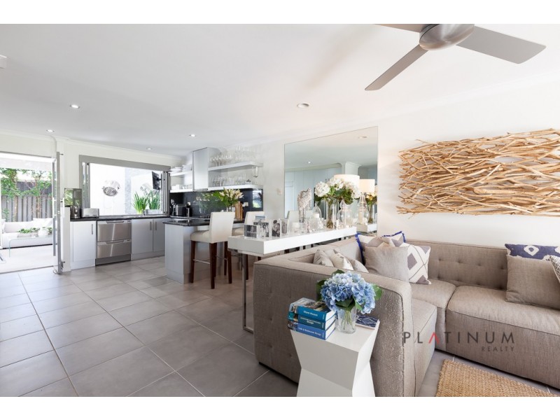 Broadbeach Waters QLD 4218