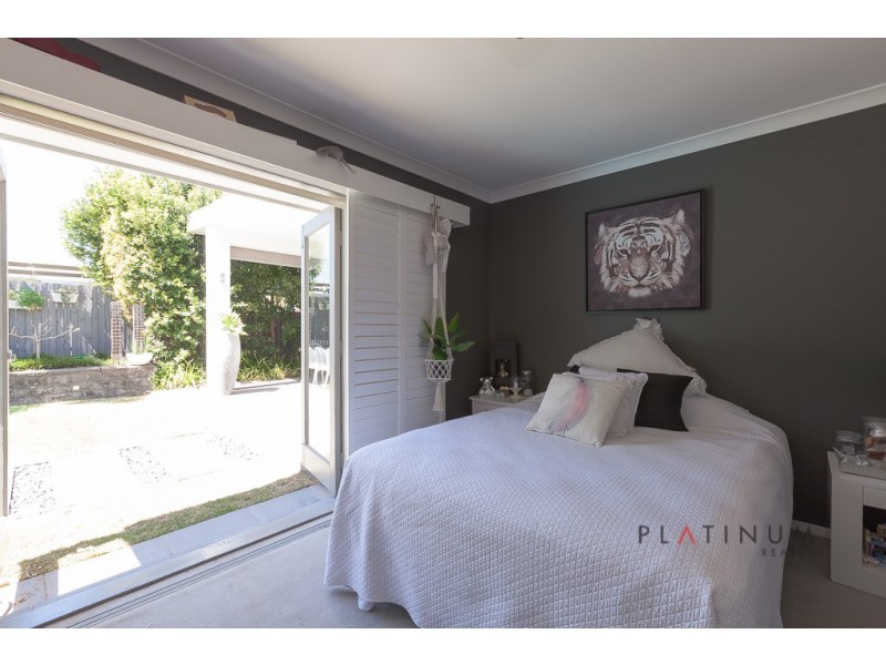 Broadbeach Waters QLD 4218