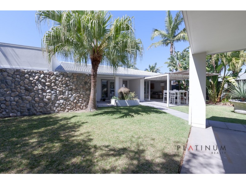 Broadbeach Waters QLD 4218