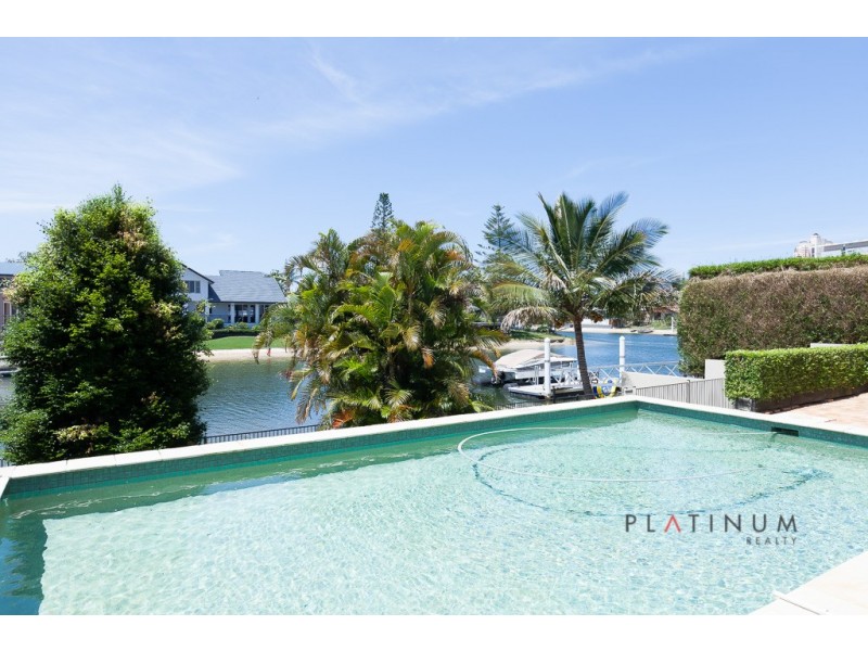 53 T E Peters Drive, Broadbeach Waters QLD 4218