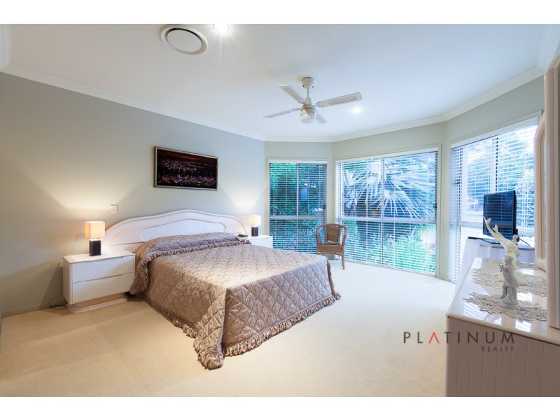 53 T E Peters Drive, Broadbeach Waters QLD 4218