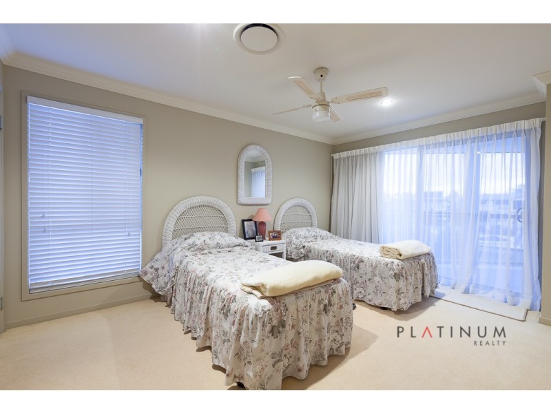 53 T E Peters Drive, Broadbeach Waters QLD 4218