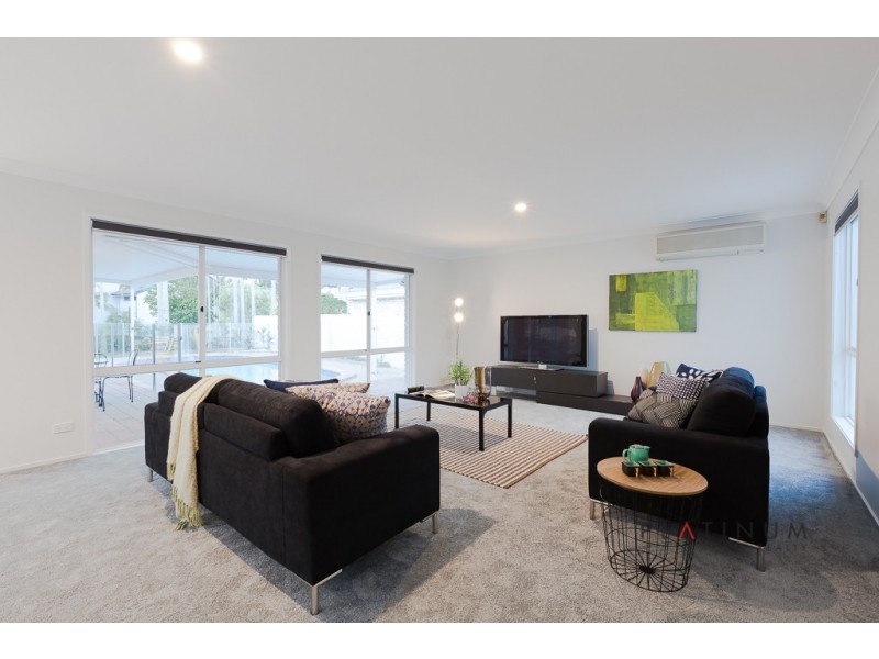 141 Santa Cruz Boulevard, Clear Island Waters QLD 4226