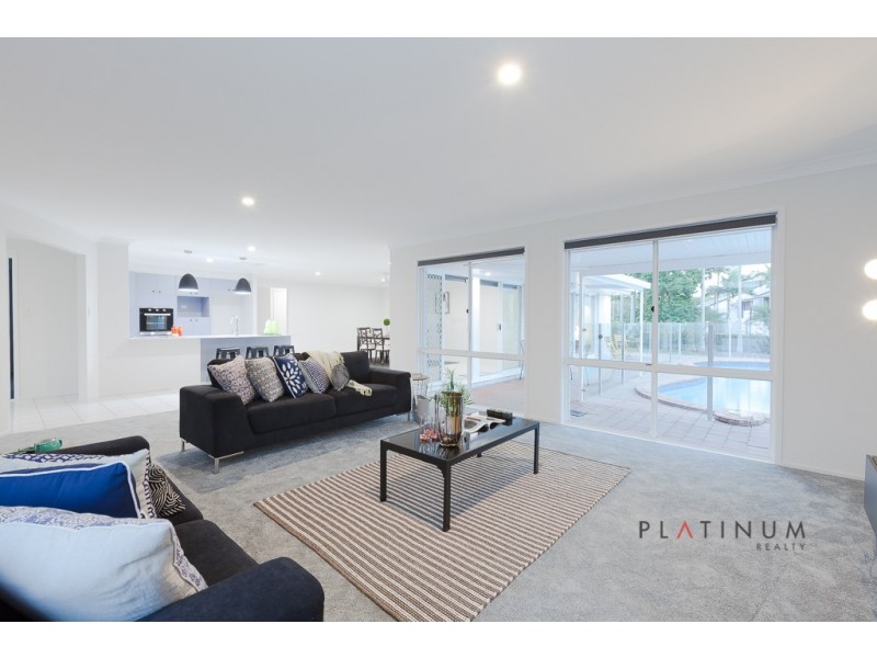 141 Santa Cruz Boulevard, Clear Island Waters QLD 4226