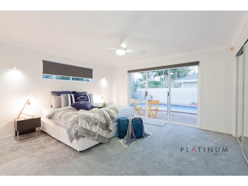 141 Santa Cruz Boulevard, Clear Island Waters QLD 4226